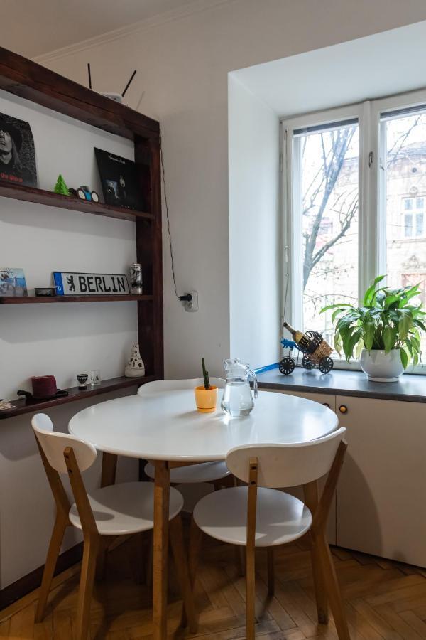 Berlin Apartment Lviv Bagian luar foto